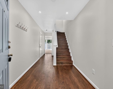 12054 Edgemere Circle - Photo Thumbnail 5