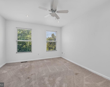 12054 Edgemere Circle - Photo Thumbnail 16