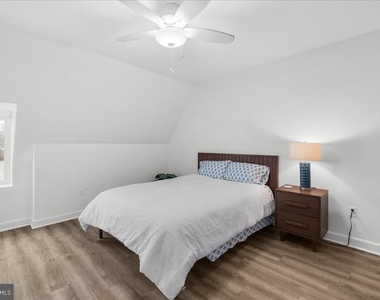 380 Broadview Avenue - Photo Thumbnail 10