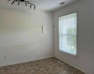 237 Cameron Street - Photo Thumbnail 8