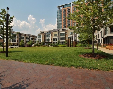 2815 Eisenhower Avenue - Photo Thumbnail 32
