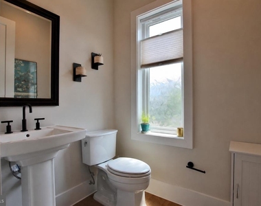 2815 Eisenhower Avenue - Photo Thumbnail 15