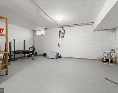 1225 W Diamond Street - Photo Thumbnail 9