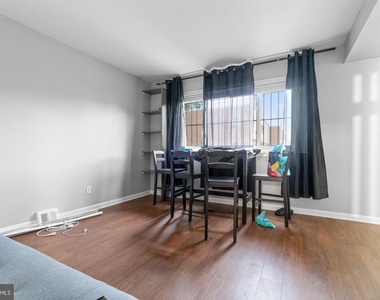 1225 W Diamond Street - Photo Thumbnail 4