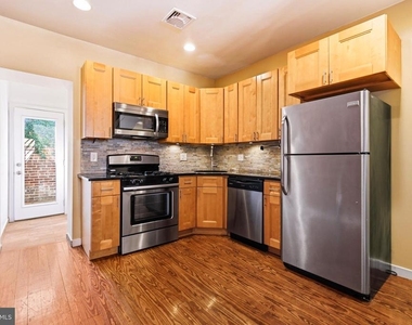 2663 Martha Street - Photo Thumbnail 7