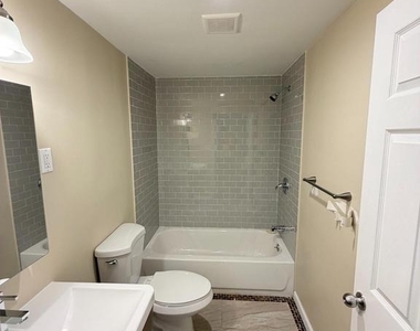 709 S Warnock Street - Photo Thumbnail 8