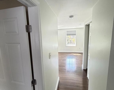 709 S Warnock Street - Photo Thumbnail 15