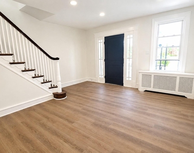 162 W Godfrey Avenue - Photo Thumbnail 2