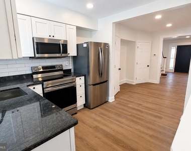 162 W Godfrey Avenue - Photo Thumbnail 7