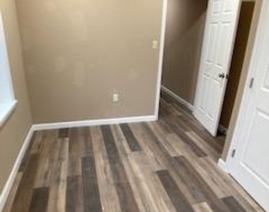 758 N Dekalb Street - Photo Thumbnail 32