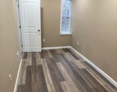 758 N Dekalb Street - Photo Thumbnail 21