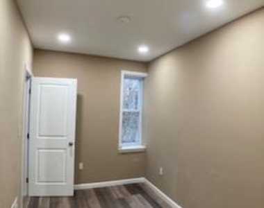 758 N Dekalb Street - Photo Thumbnail 20