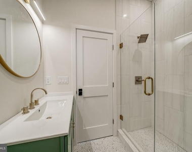 620 S 8th Street - Photo Thumbnail 3