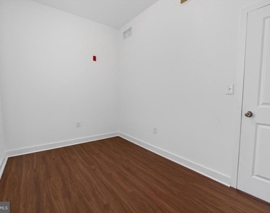 6028 Market Street - Photo Thumbnail 11