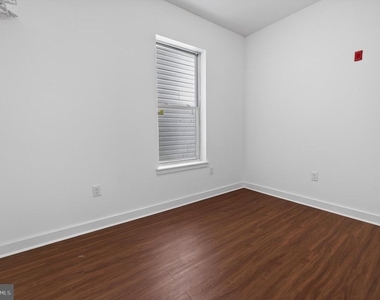 6028 Market Street - Photo Thumbnail 6
