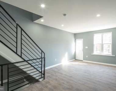 3060 Salmon Street - Photo Thumbnail 2
