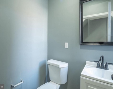 3060 Salmon Street - Photo Thumbnail 4