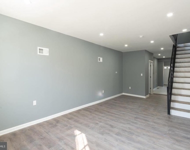 3060 Salmon Street - Photo Thumbnail 1
