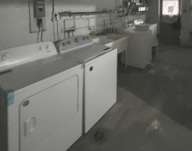 1409 N 76th Street - Photo Thumbnail 20