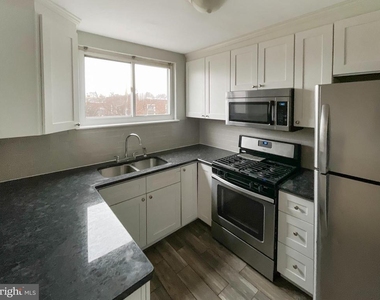 1409 N 76th Street - Photo Thumbnail 4