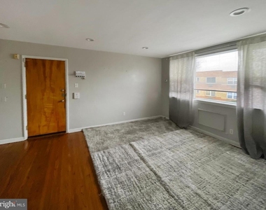 1409 N 76th Street - Photo Thumbnail 13