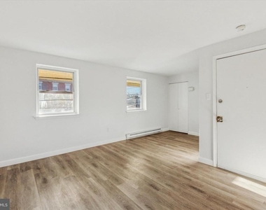 329 Buttonwood Street - Photo Thumbnail 4