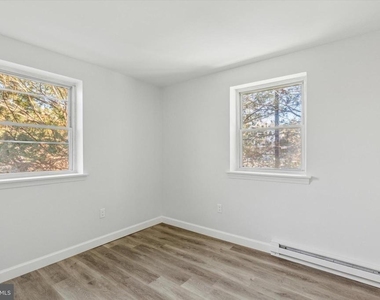 329 Buttonwood Street - Photo Thumbnail 10