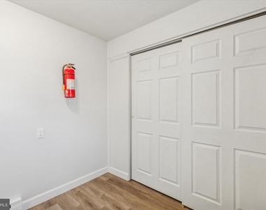 329 Buttonwood Street - Photo Thumbnail 7