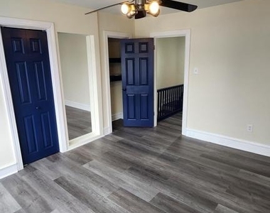 211 Wright Avenue - Photo Thumbnail 13