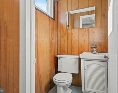309 Williams Road - Photo Thumbnail 11
