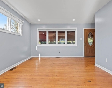309 Williams Road - Photo Thumbnail 2