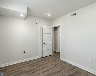324 Darby Road - Photo Thumbnail 4