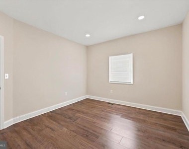 1605 Brintons Bridge - Photo Thumbnail 15