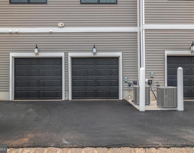 257 Lewis Fisher Drive - Photo Thumbnail 27