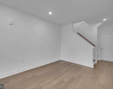 257 Lewis Fisher Drive - Photo Thumbnail 10