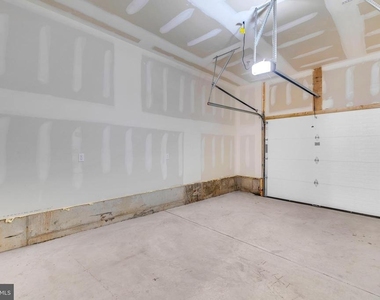 257 Lewis Fisher Drive - Photo Thumbnail 24