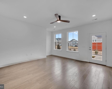 257 Lewis Fisher Drive - Photo Thumbnail 8