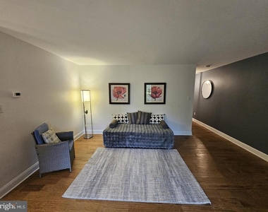 290 Tavistock - Photo Thumbnail 13