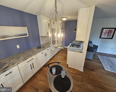 290 Tavistock - Photo Thumbnail 2