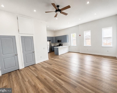 322 Vine Street - Photo Thumbnail 1