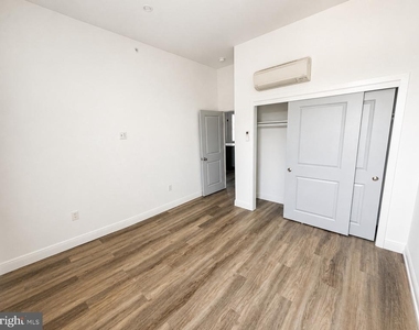 322 Vine Street - Photo Thumbnail 5