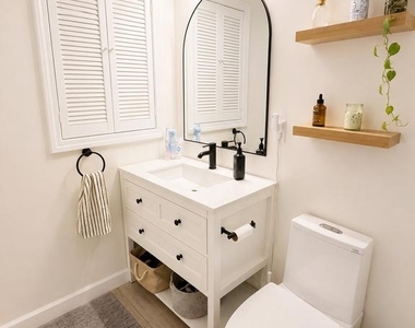 424 Tavistock - Photo Thumbnail 12