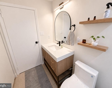 424 Tavistock - Photo Thumbnail 14