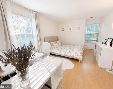 424 Tavistock - Photo Thumbnail 10