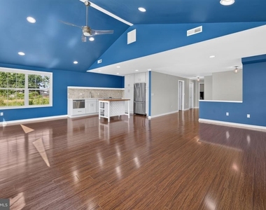 1035 Chester River Drive - Photo Thumbnail 11