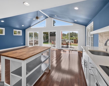 1035 Chester River Drive - Photo Thumbnail 15