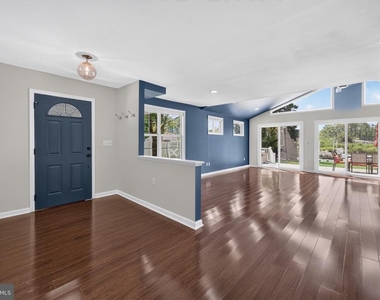 1035 Chester River Drive - Photo Thumbnail 10