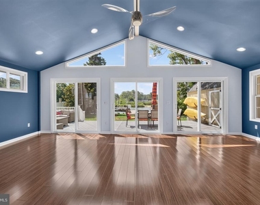1035 Chester River Drive - Photo Thumbnail 14