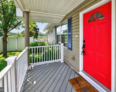 1035 Chester River Drive - Photo Thumbnail 9