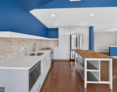 1035 Chester River Drive - Photo Thumbnail 17